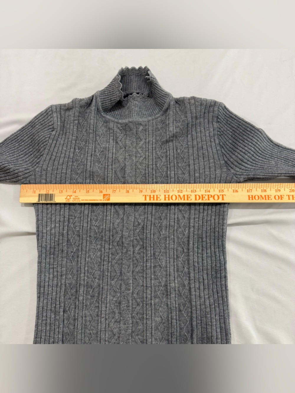 S. Christina Gray 100% Cashmere Mock Neck Scallop Cable Knit Sweater L/XL - Picture 5 of 7